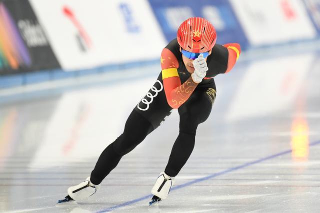 云开体育app官网-速滑世界杯北京站中国队进步明显 宁忠岩无愧核心