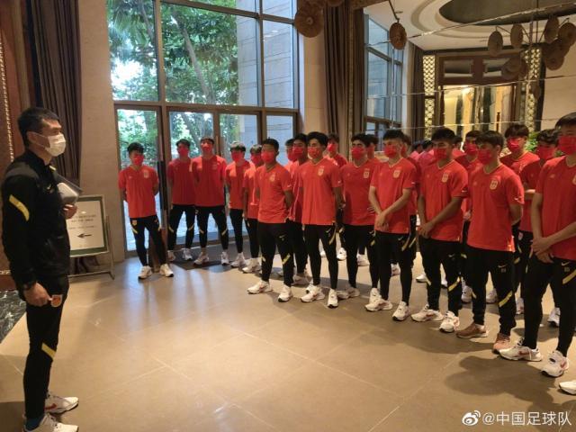 九游体育-U19国青海口开练备战中乙 主帅无奈继续缺席